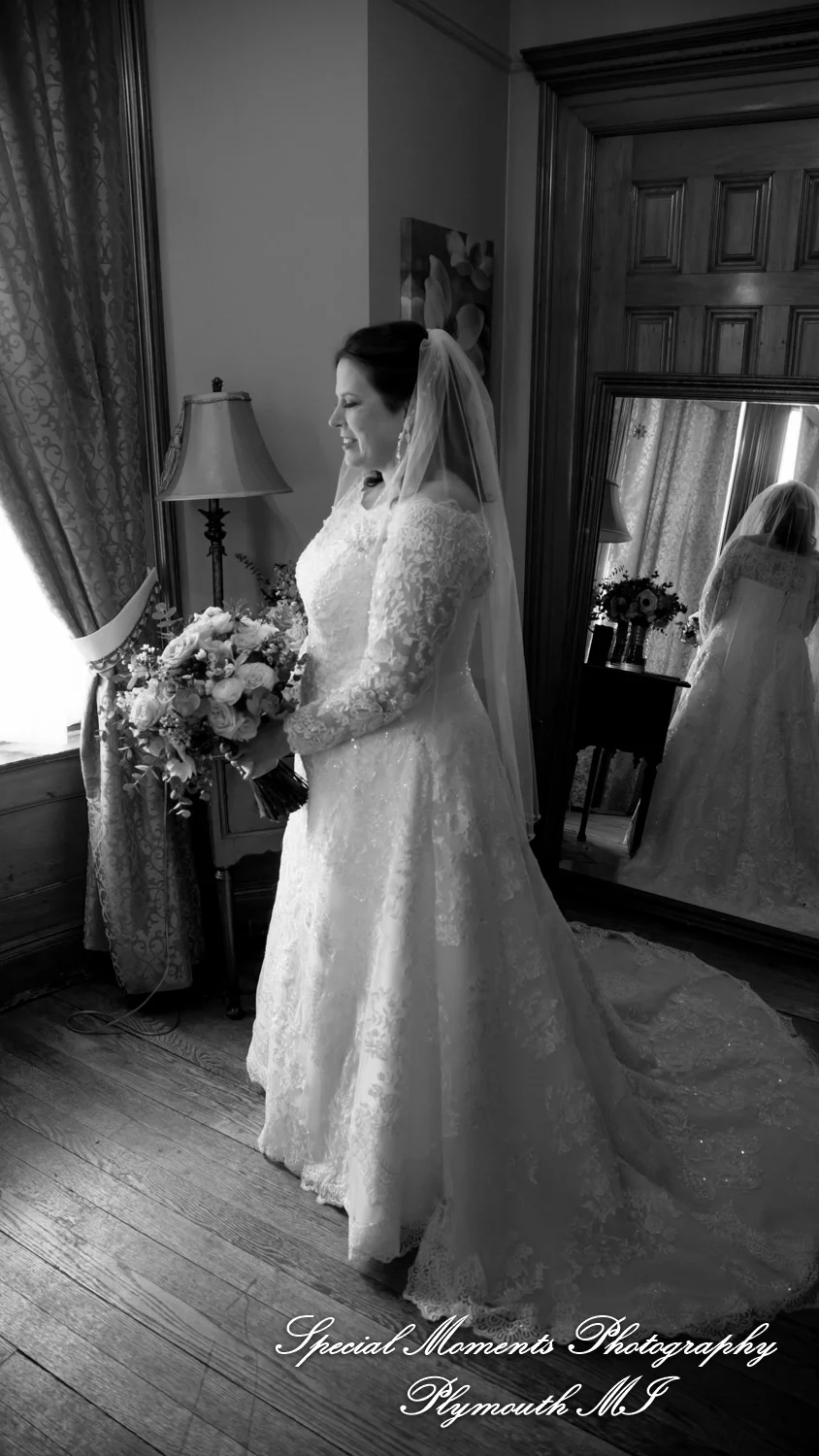 The Whitney Detroit MI wedding photograph