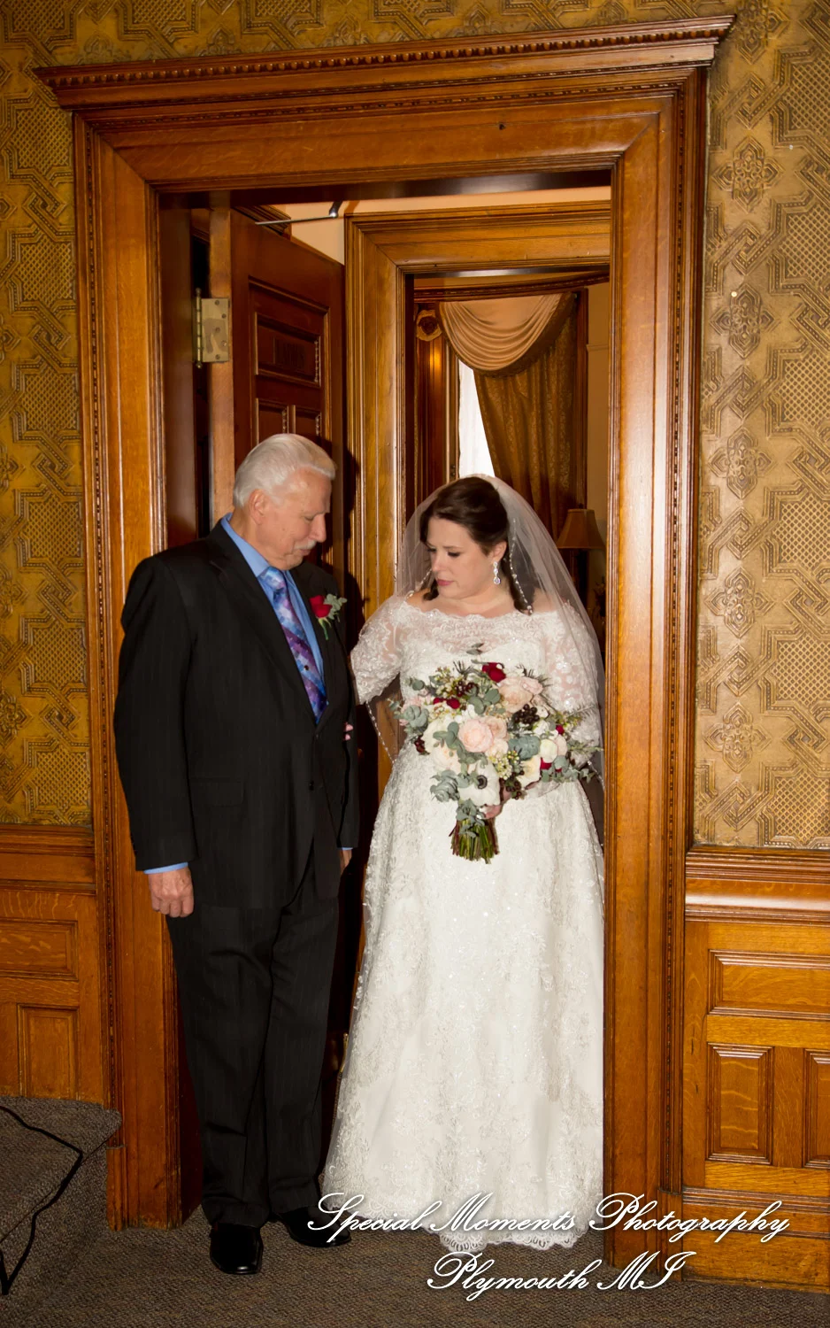 The Whitney Detroit MI wedding photograph