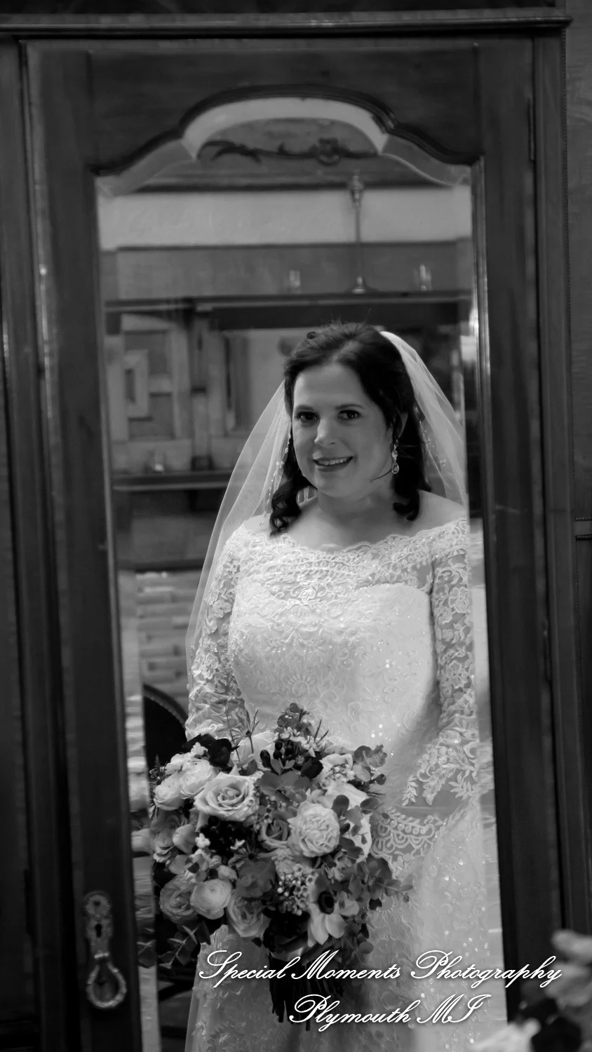 The Whitney Detroit MI wedding photograph