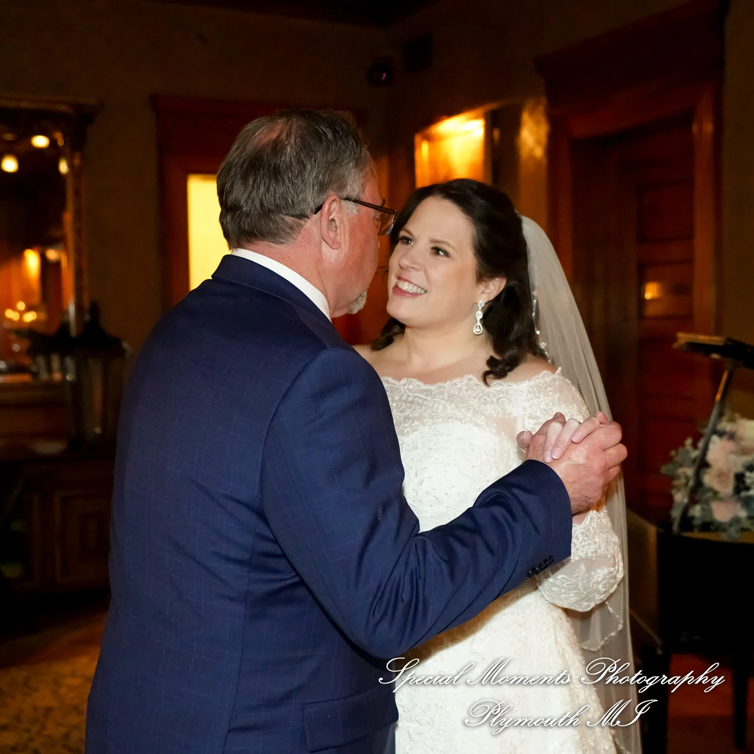 The Whitney Detroit MI wedding photograph