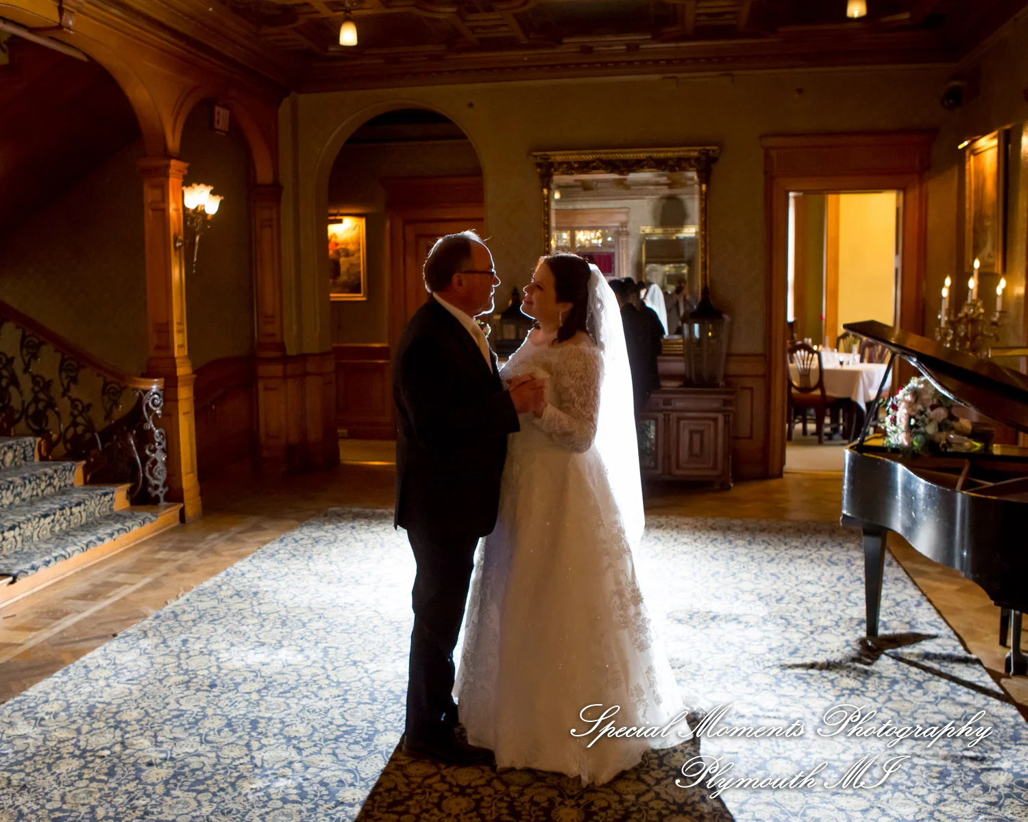 The Whitney Detroit MI wedding photograph