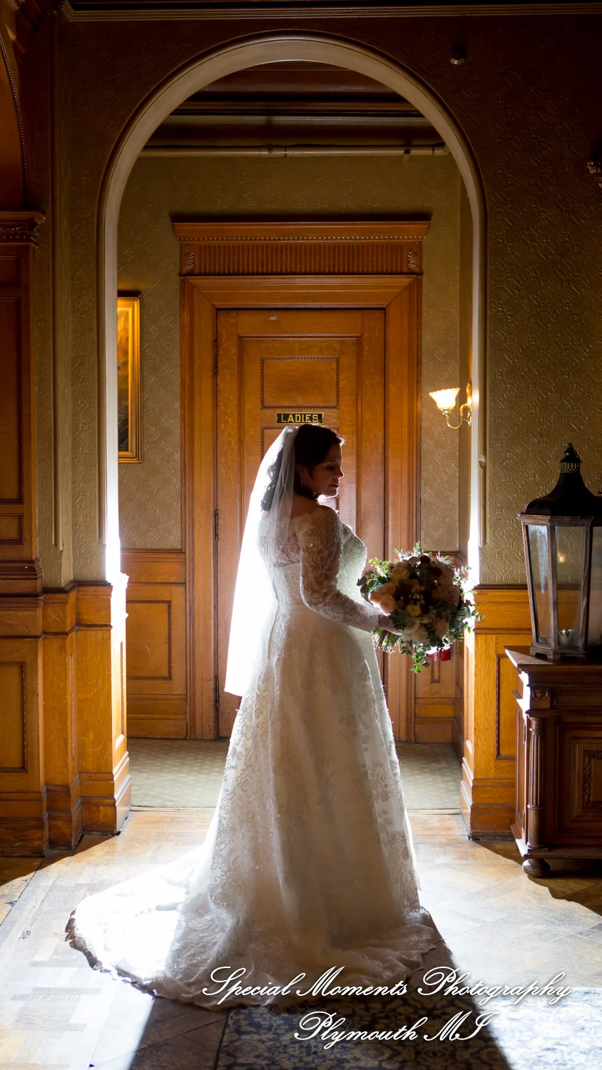 The Whitney Detroit MI wedding photograph