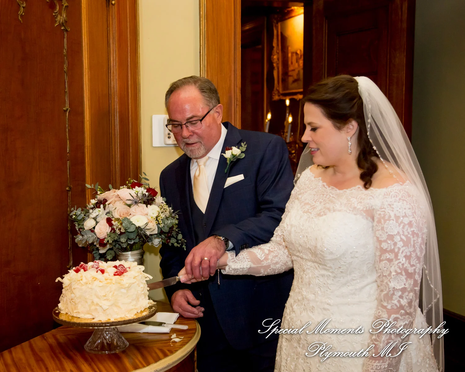 The Whitney Detroit MI wedding photograph