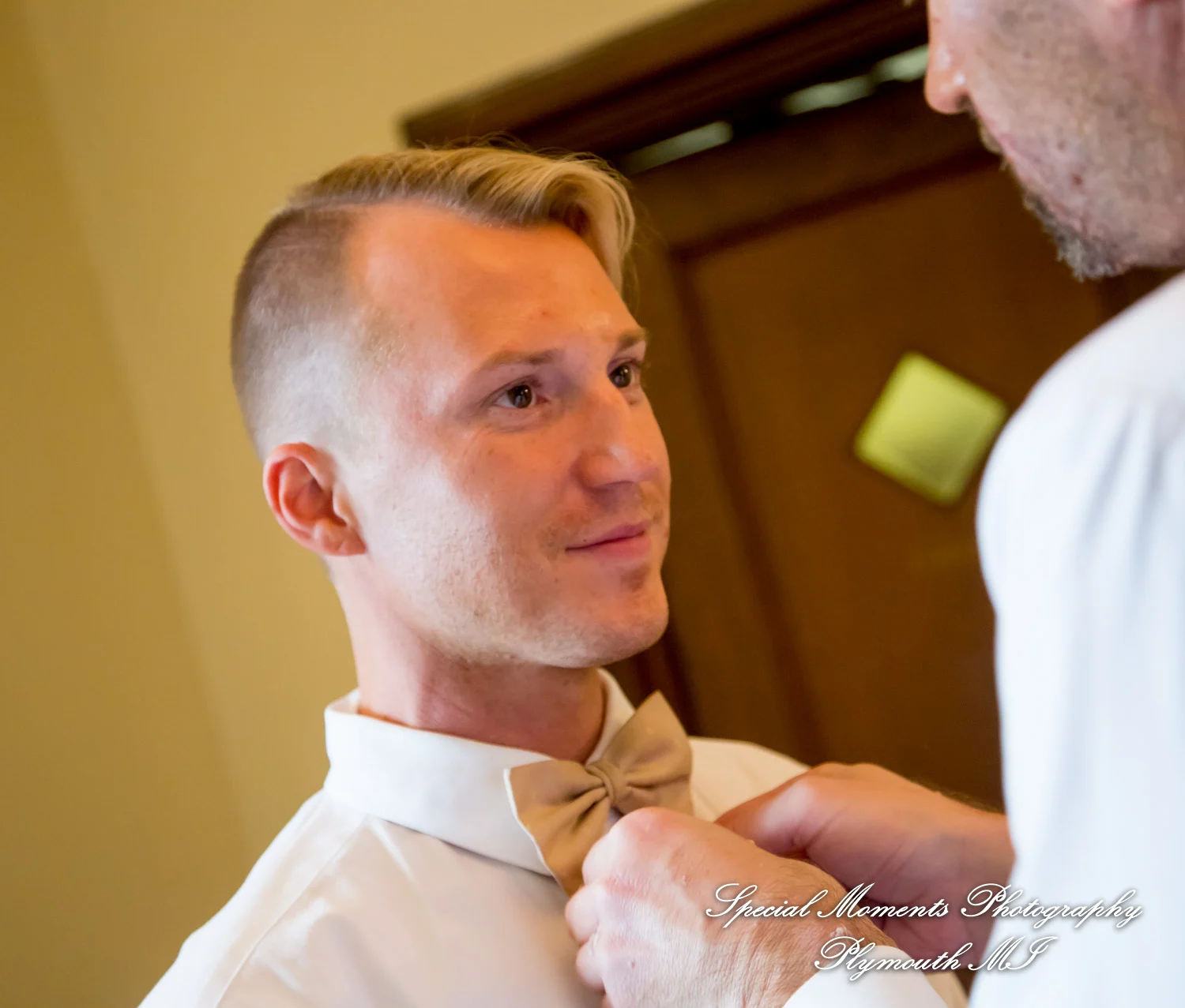 Masonic Temple Detroit MI wedding photograph