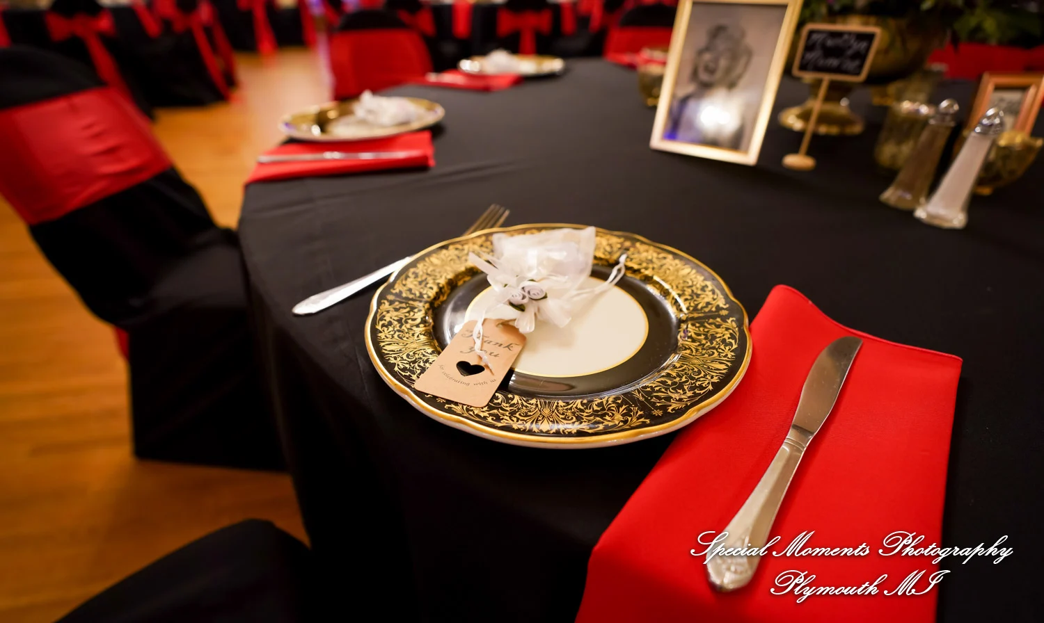 Masonic Temple Detroit MI wedding photograph