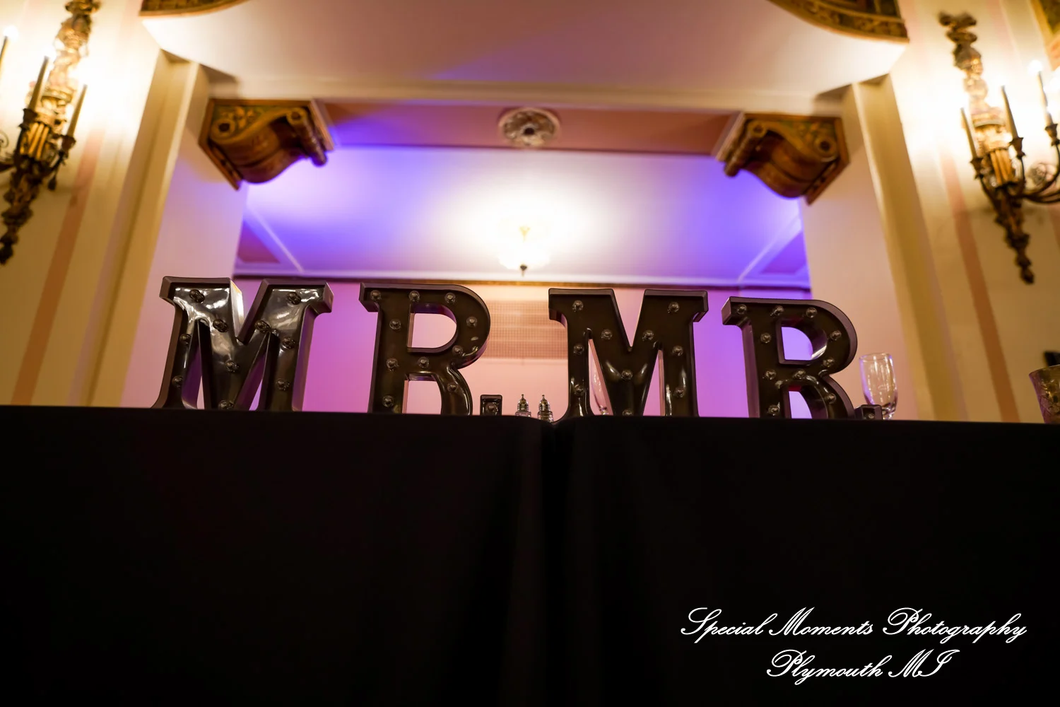 Masonic Temple Detroit MI wedding photograph