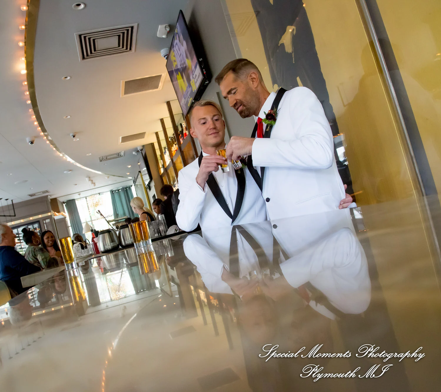 Masonic Temple Detroit MI wedding photograph