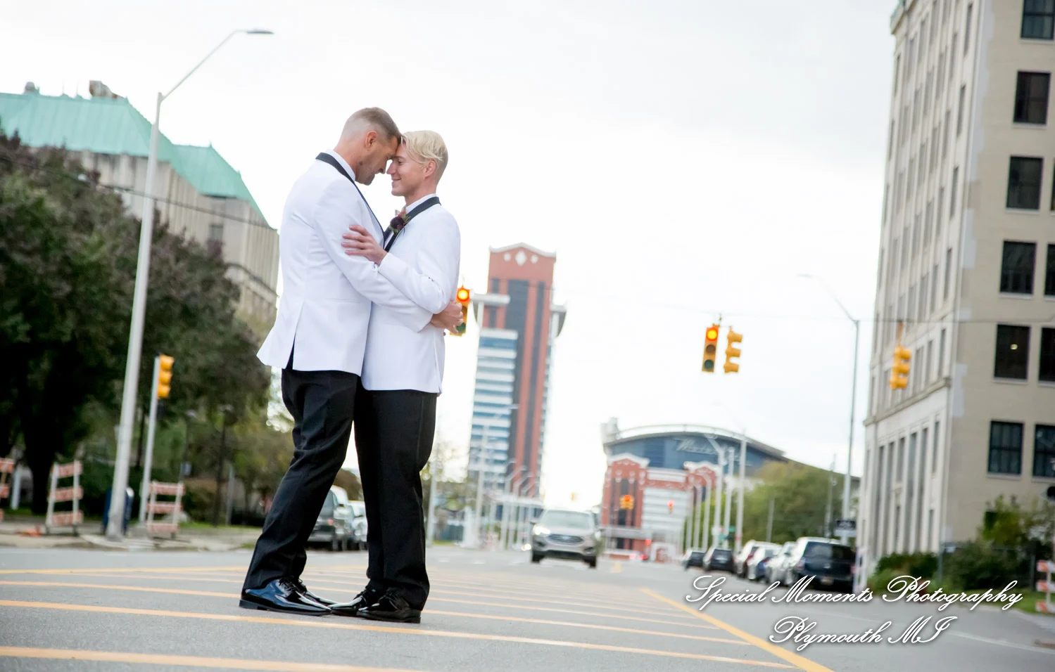 Masonic Temple Detroit MI wedding photograph