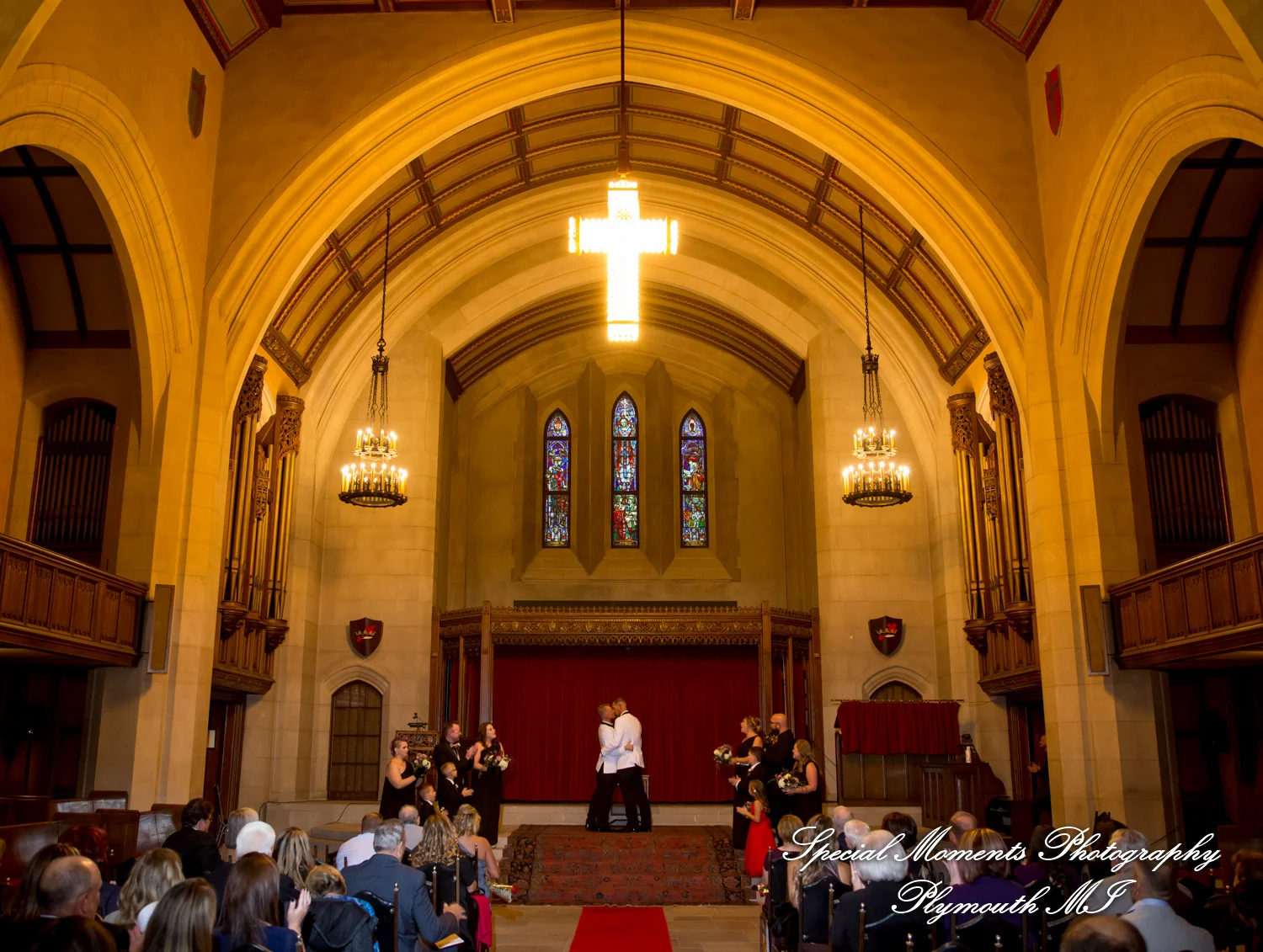 Masonic Temple Detroit MI wedding photograph