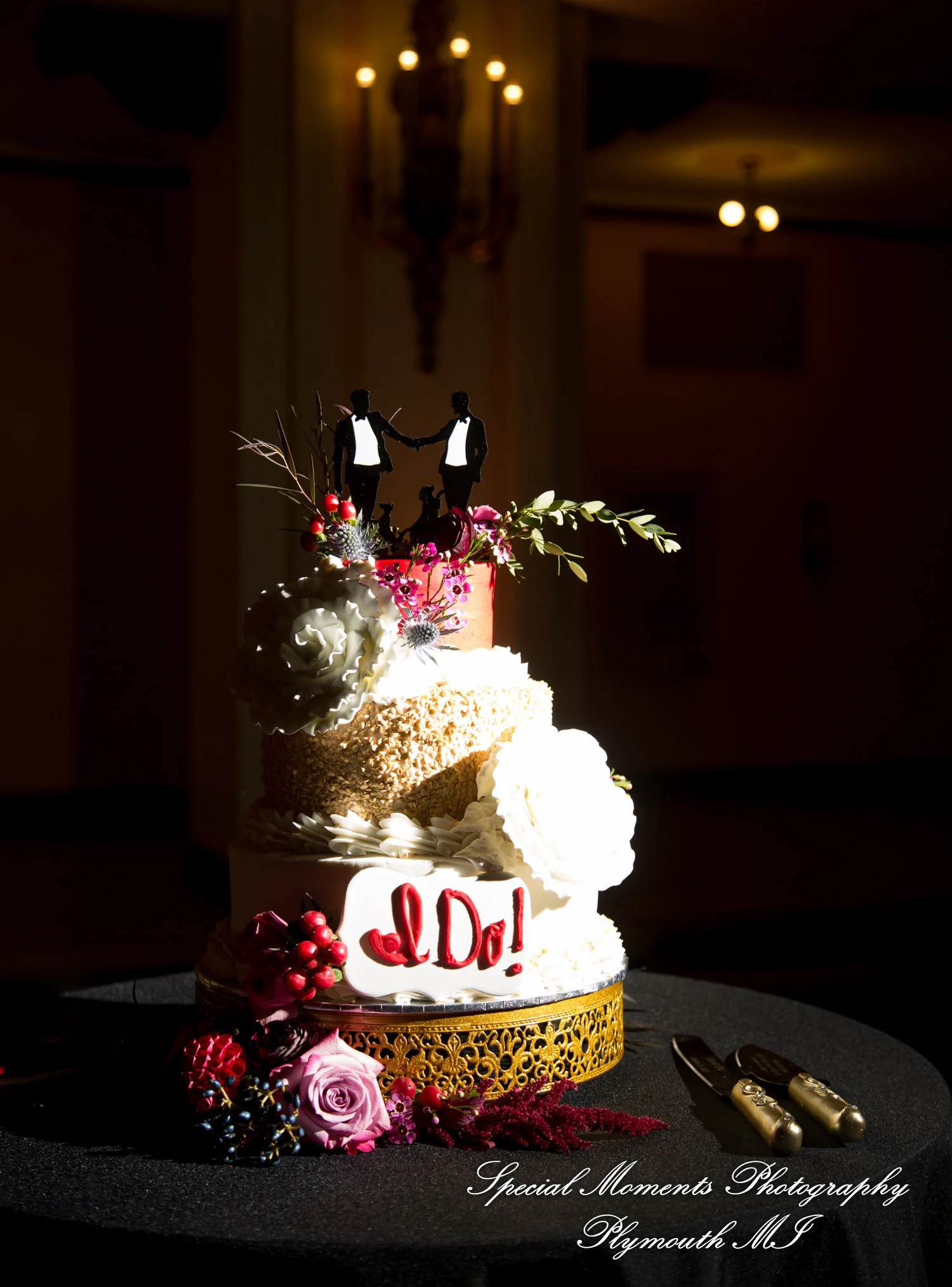 Masonic Temple Detroit MI wedding photograph