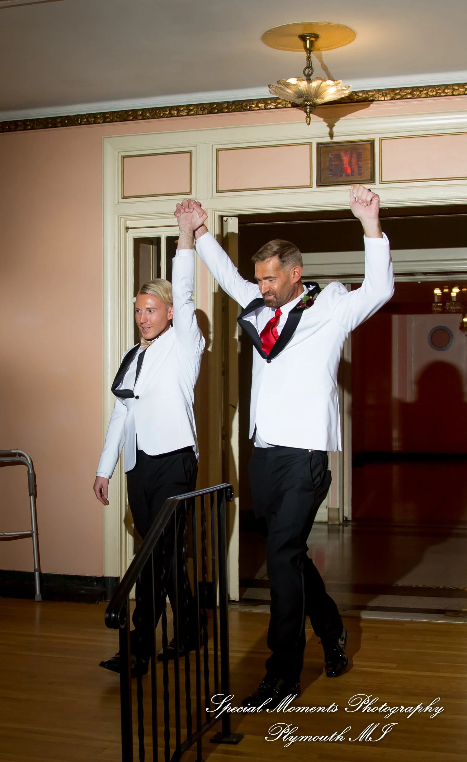Masonic Temple Detroit MI wedding photograph