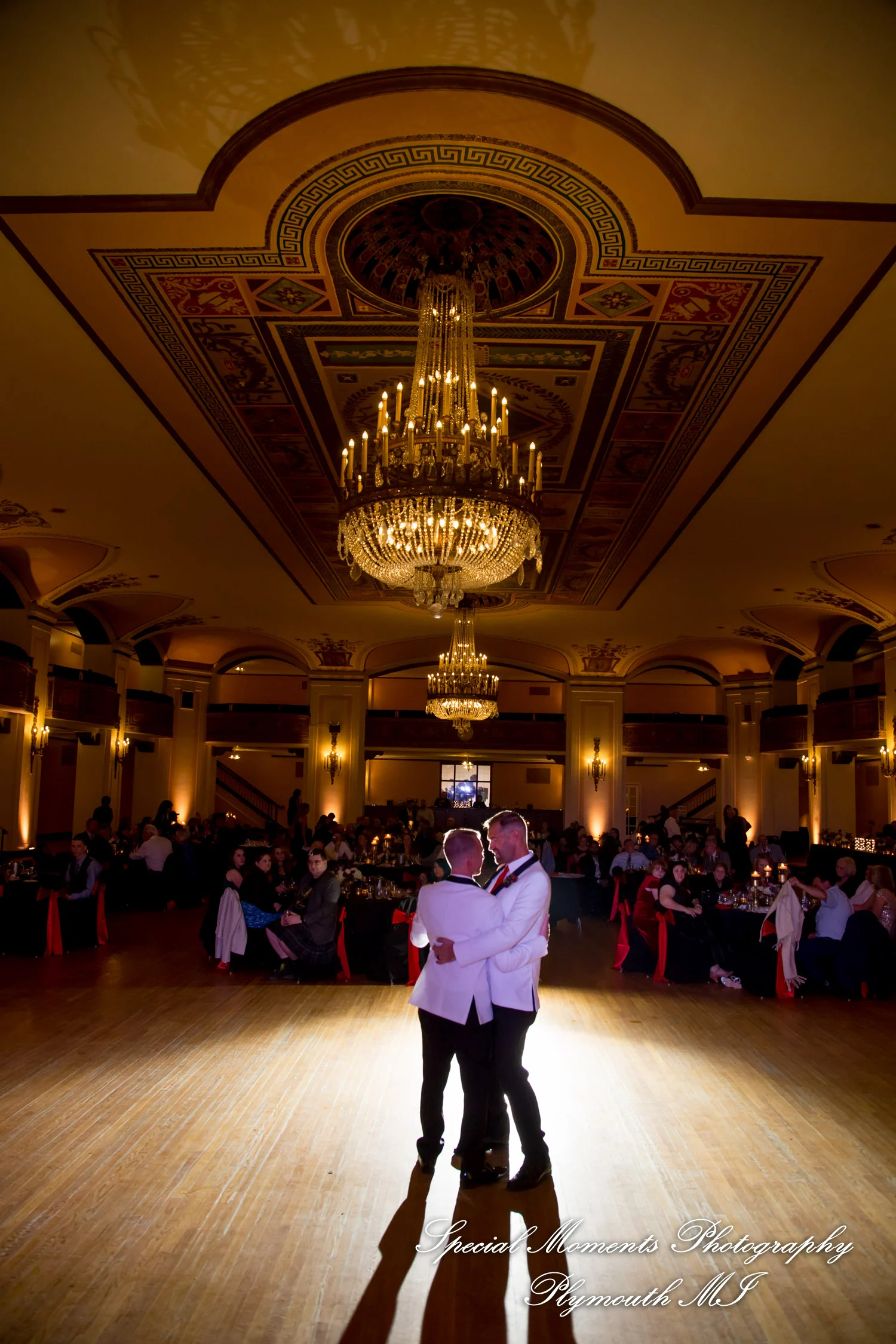 Masonic Temple Detroit MI wedding photograph