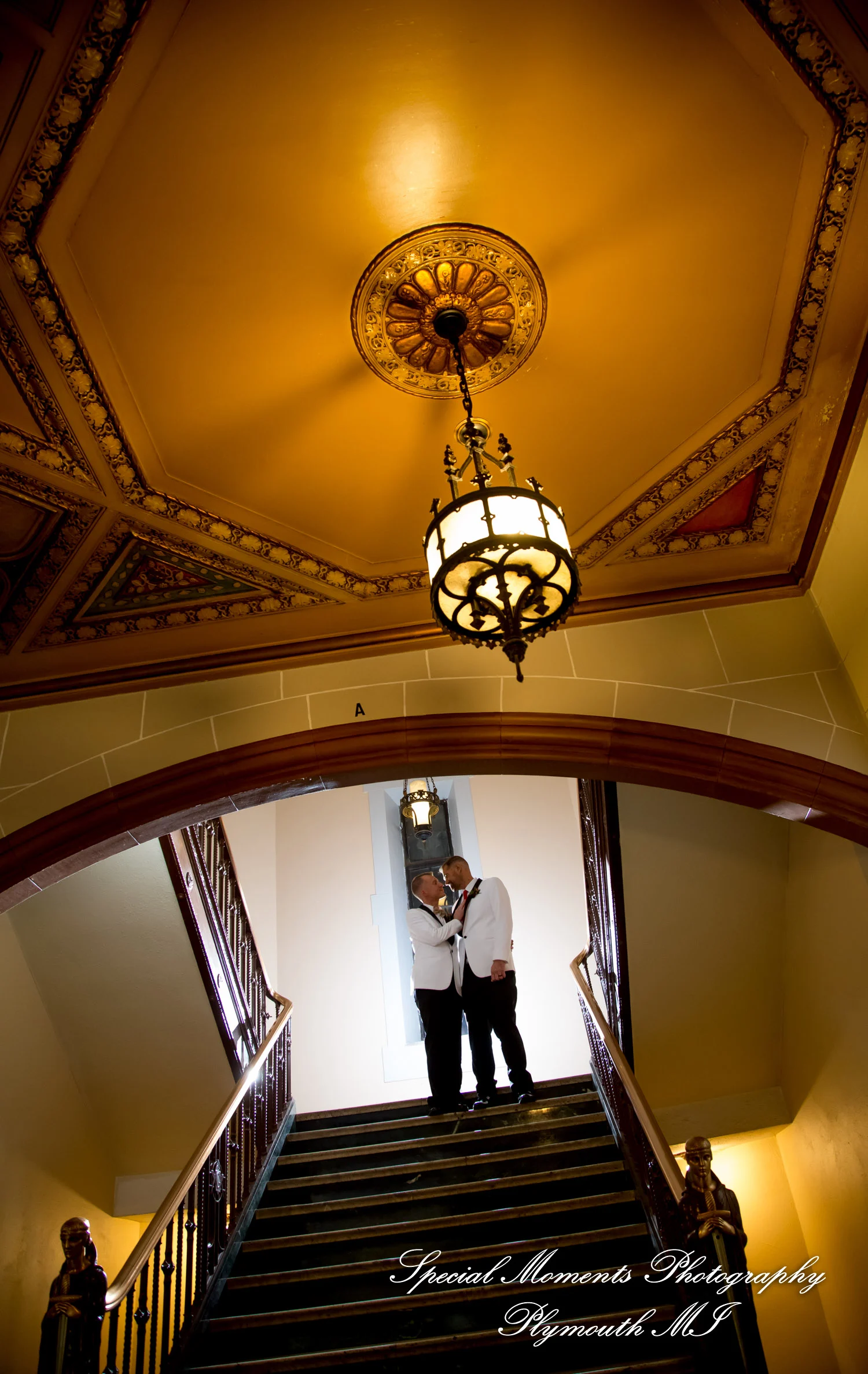 Masonic Temple Detroit MI wedding photograph