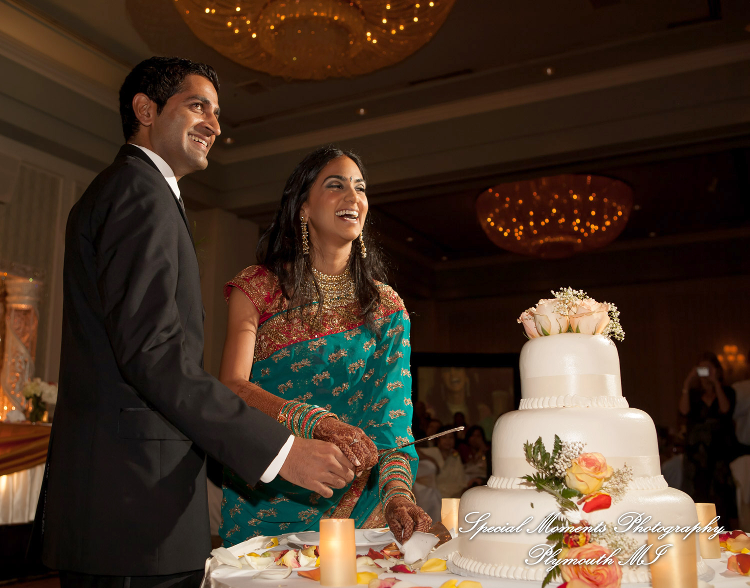 Manali & Chetan at The Dearborn Inn Hindu wedding photography SECOND Half of the day