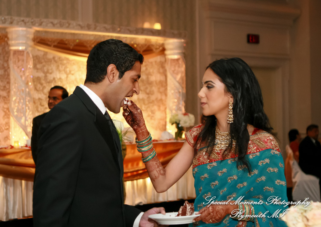Manali & Chetan at The Dearborn Inn Hindu wedding photography SECOND Half of the day