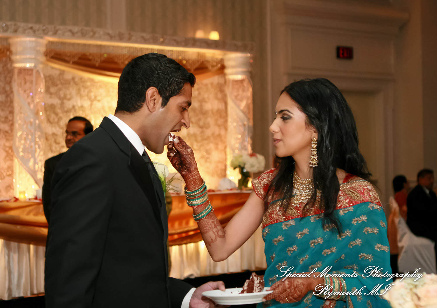 Manali & Chetan at The Dearborn Inn Hindu wedding photography SECOND Half of the day