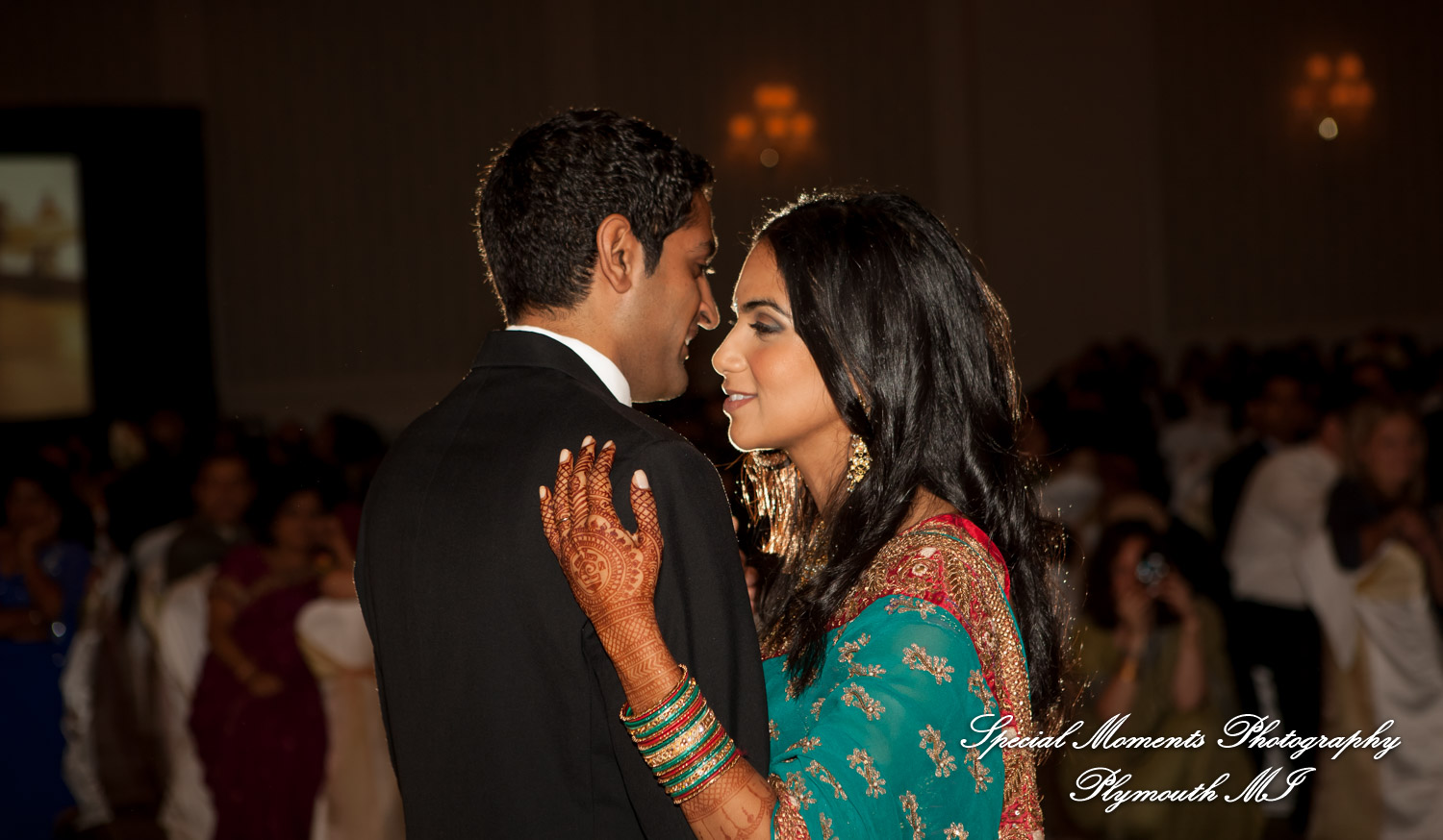 Manali & Chetan at The Dearborn Inn Hindu wedding photography SECOND Half of the day