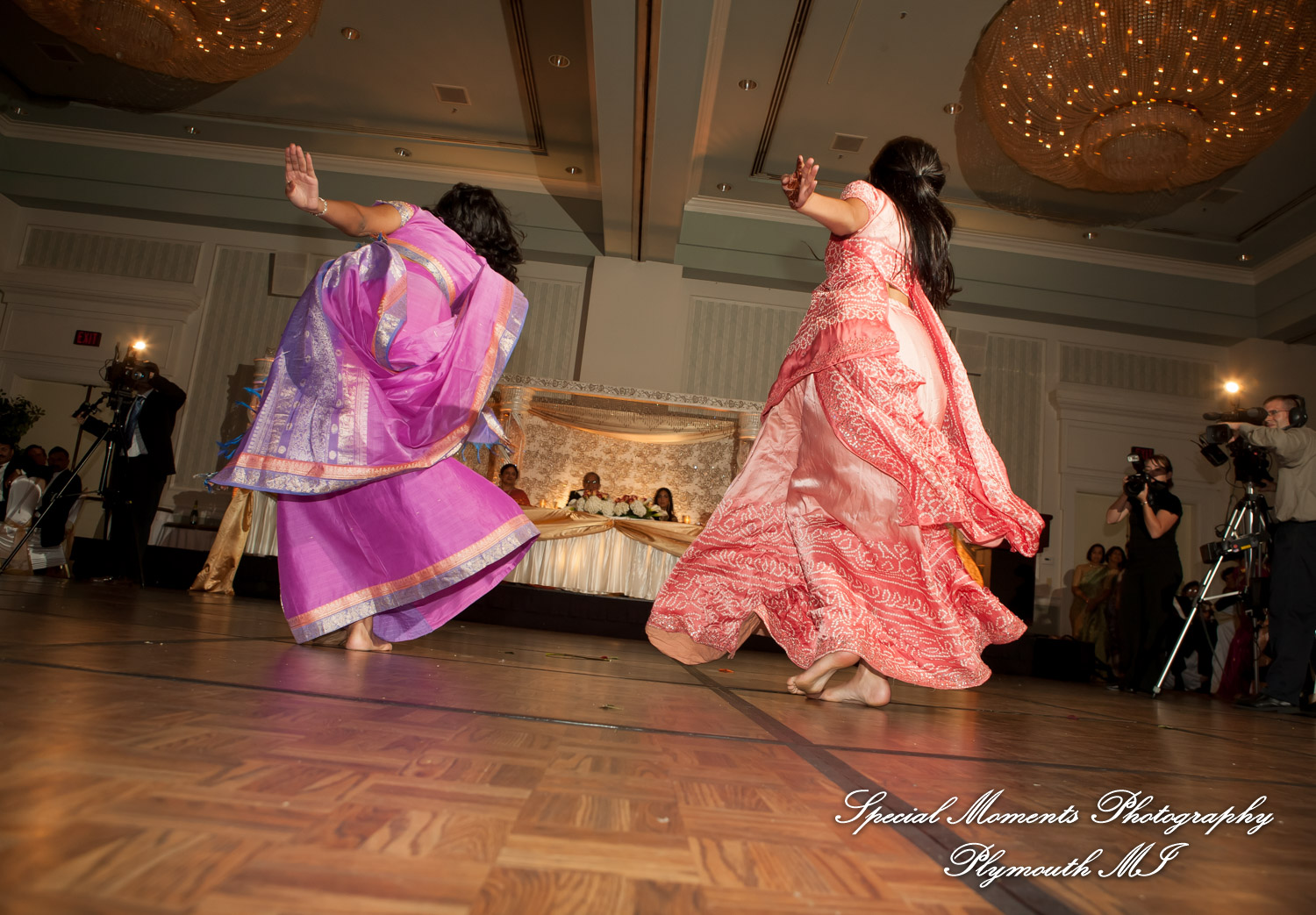 Manali & Chetan at The Dearborn Inn Hindu wedding photography SECOND Half of the day