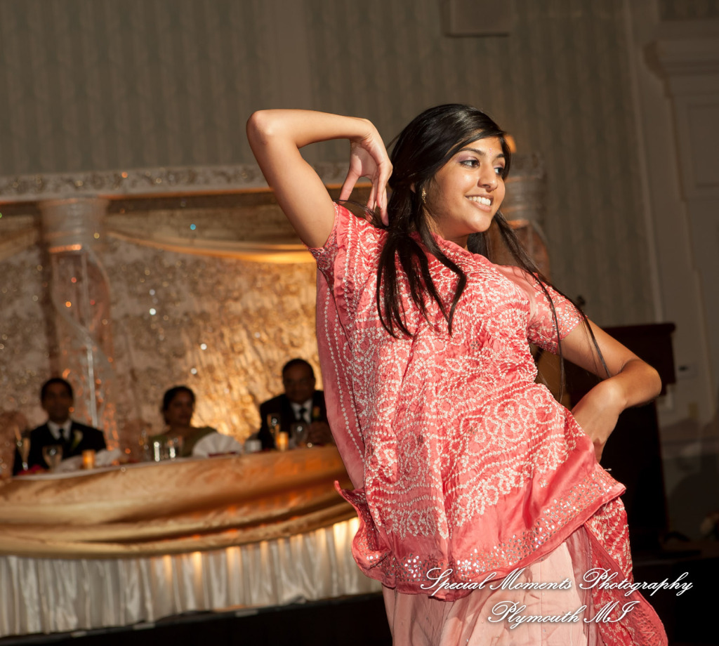 Manali & Chetan at The Dearborn Inn Hindu wedding photography SECOND Half of the day