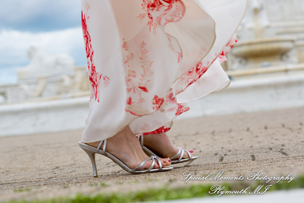 Melissa & Philip at Belle Isle Fountain Detroit MI engagement photography