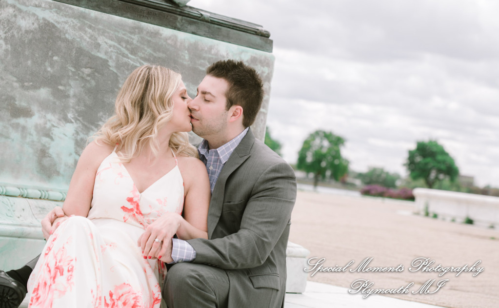 Melissa & Philip at Belle Isle Fountain Detroit MI engagement photography