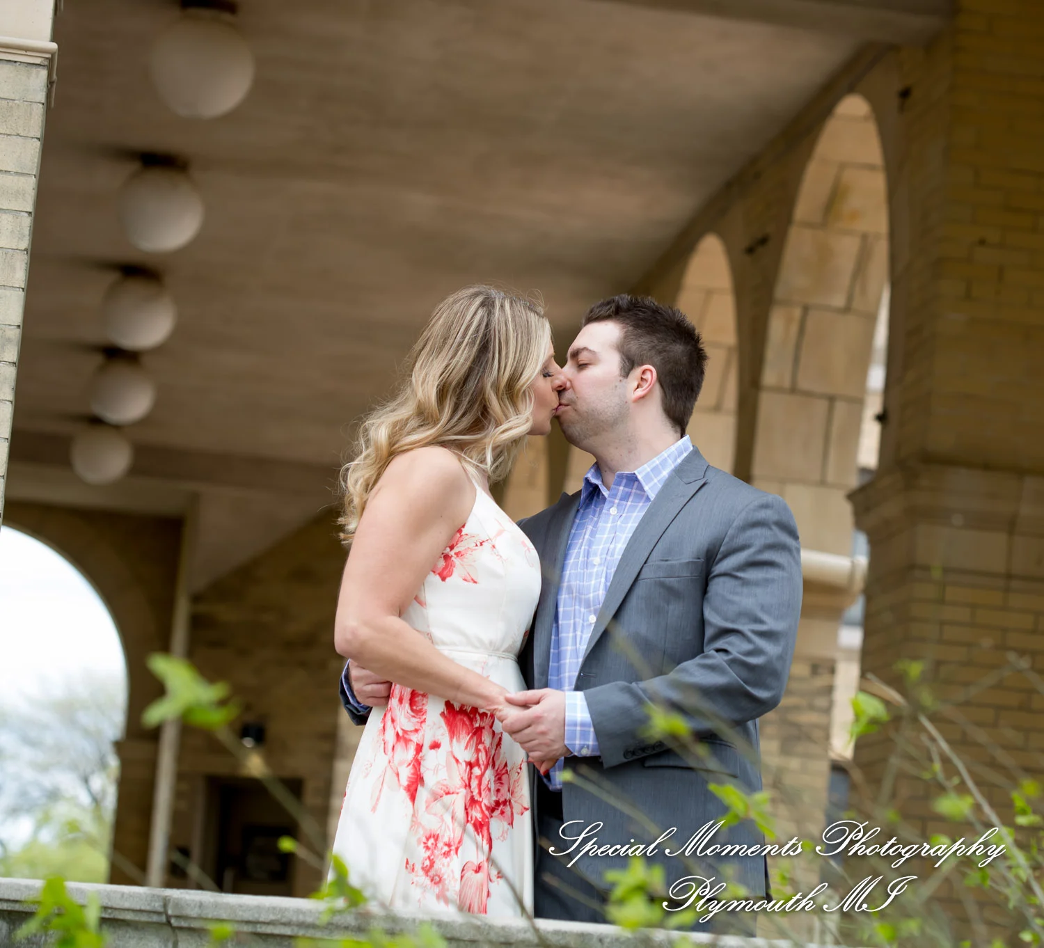 Belle Isle Detroit MI engagement photograph