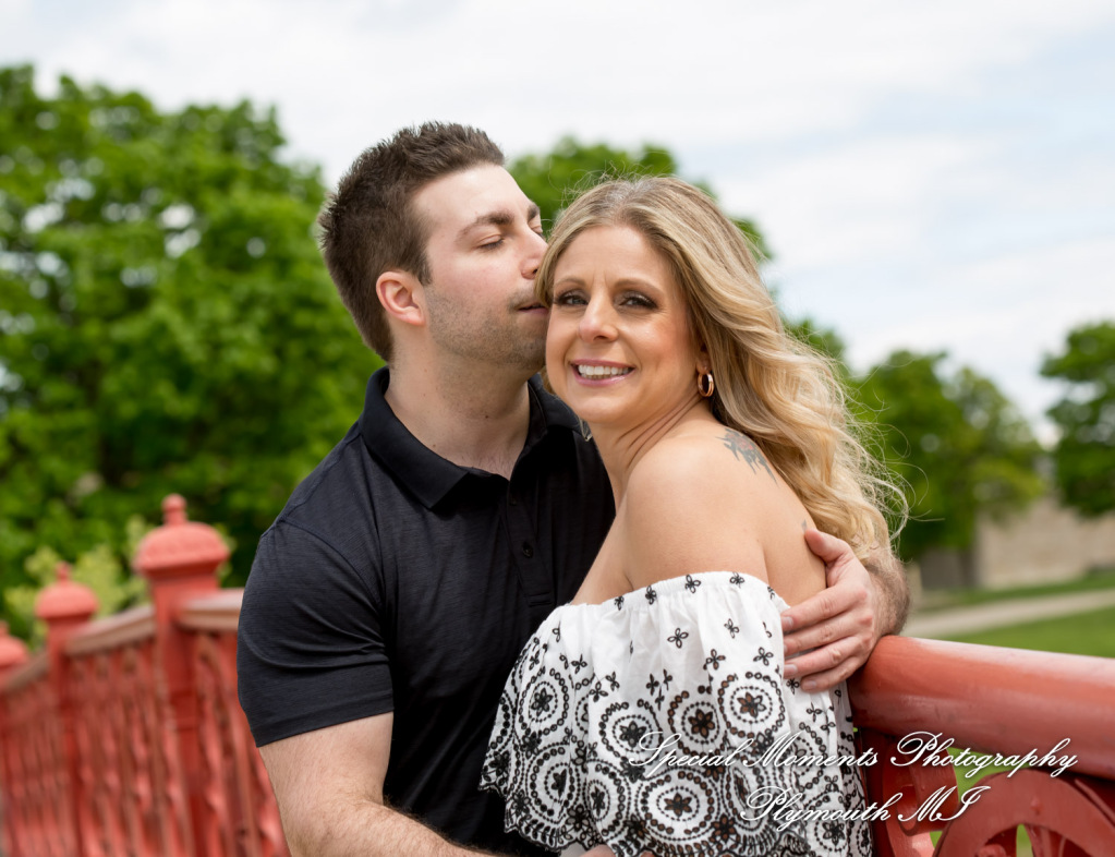 Melissa & Philip at Belle Isle Fountain Detroit MI engagement photography