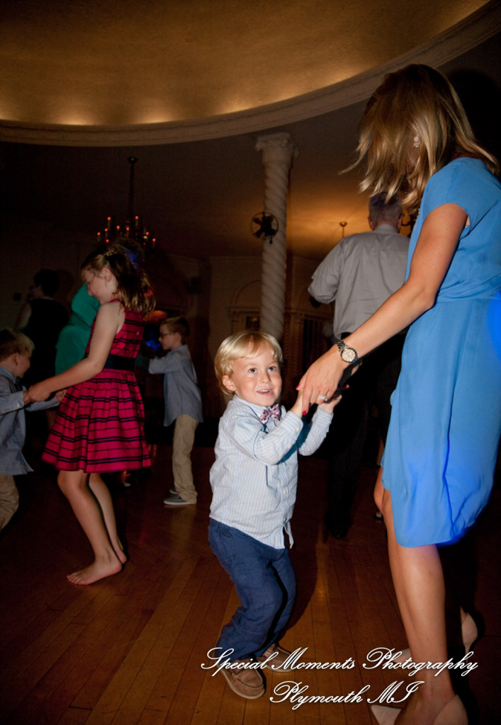 Katherine & Dave at Blossom Heath Inn St. Clair Shores MI wedding photography