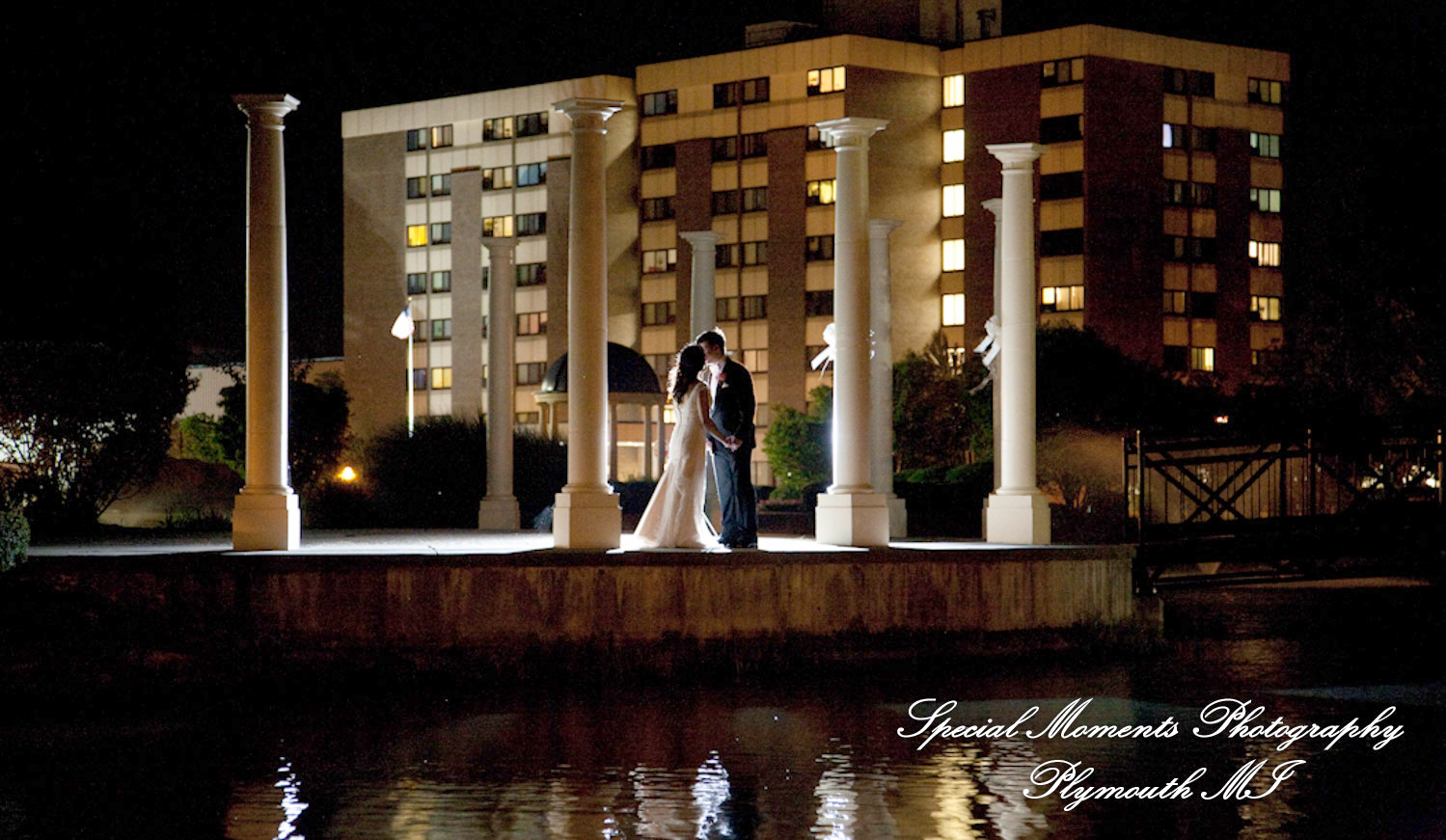 Katherine & Dave at Blossom Heath Inn St. Clair Shores MI wedding photography