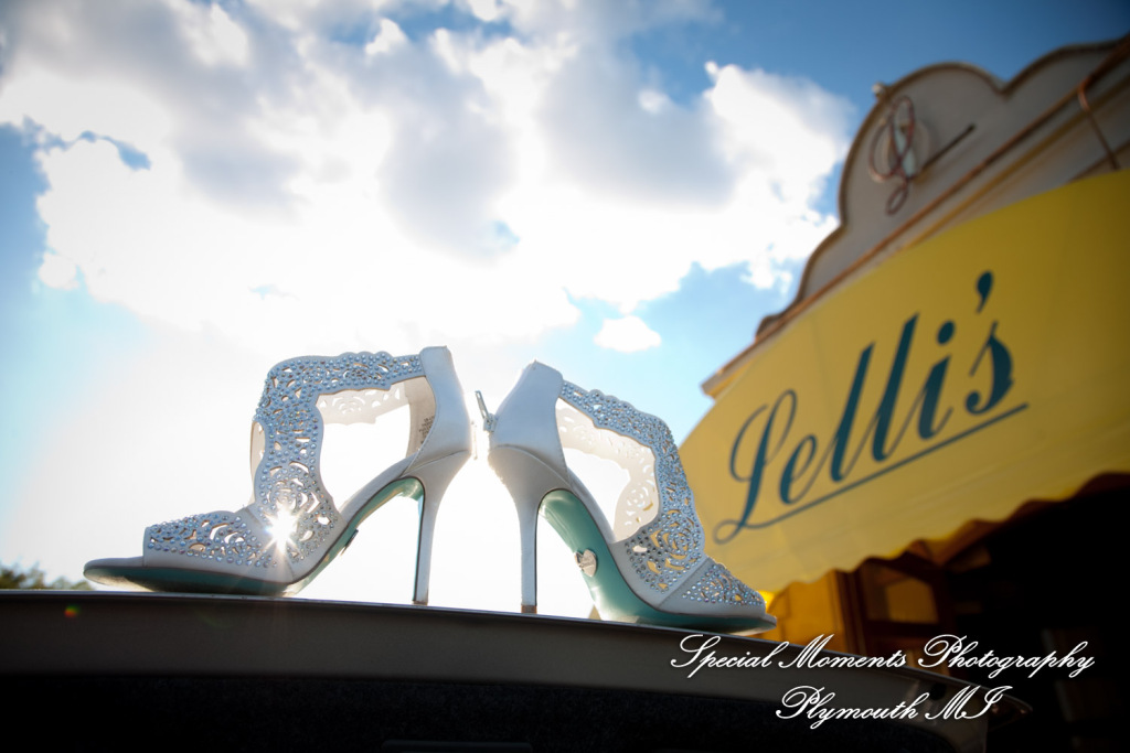 Josh & Dee at Lellis Steak House in Auburn Hills MI wedding photography