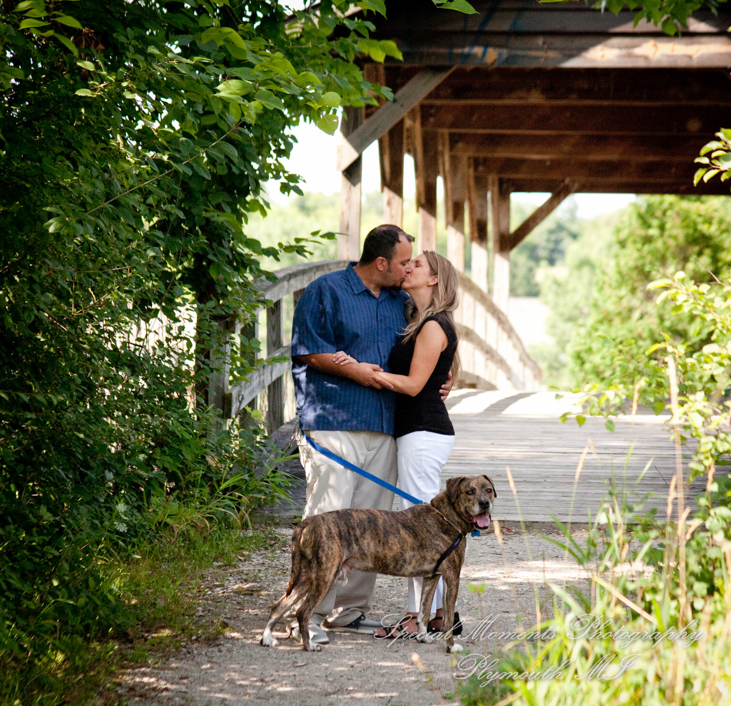 Lisa & Michael at Robert Long Park Commerce MI wedding photography