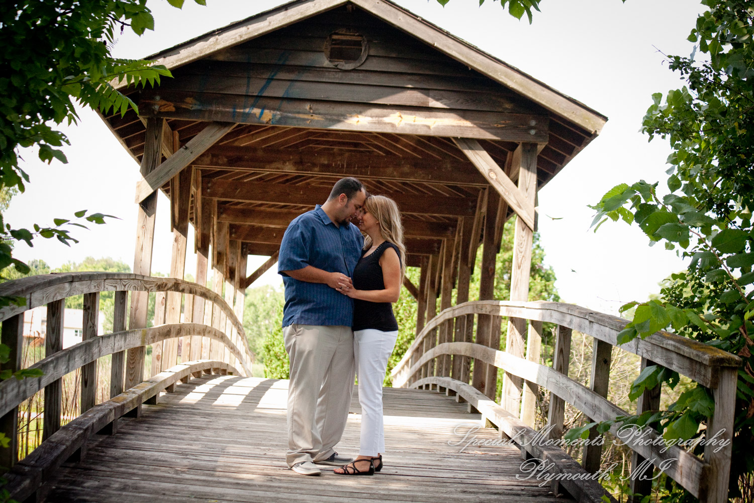 Lisa & Michael at Robert Long Park Commerce MI wedding photography