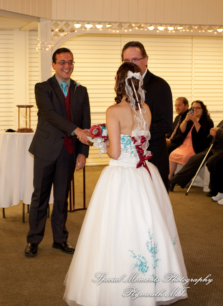 Erynn & Brian at Canterbury Castle Lake Orion MI wedding photograph