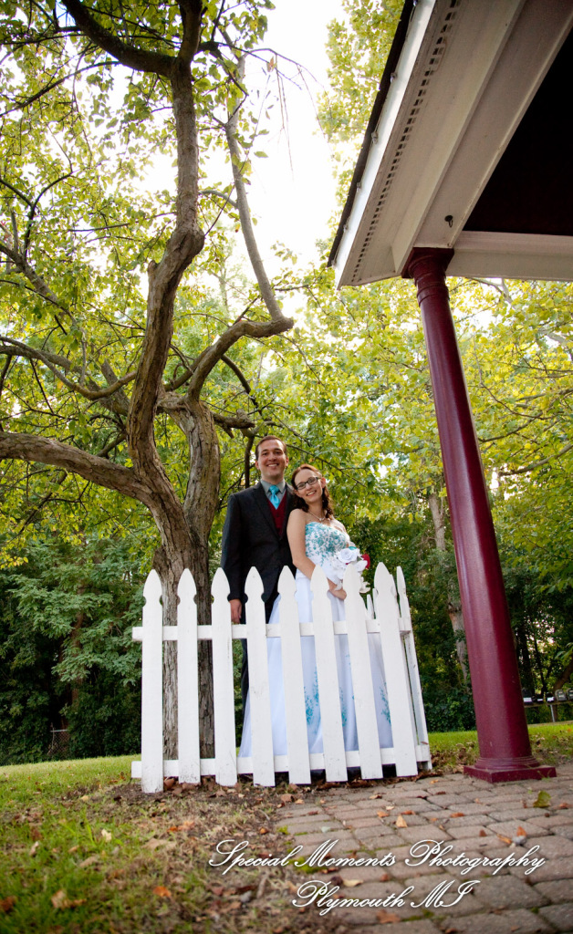 Erynn & Brian at Canterbury Castle Lake Orion MI wedding photograph