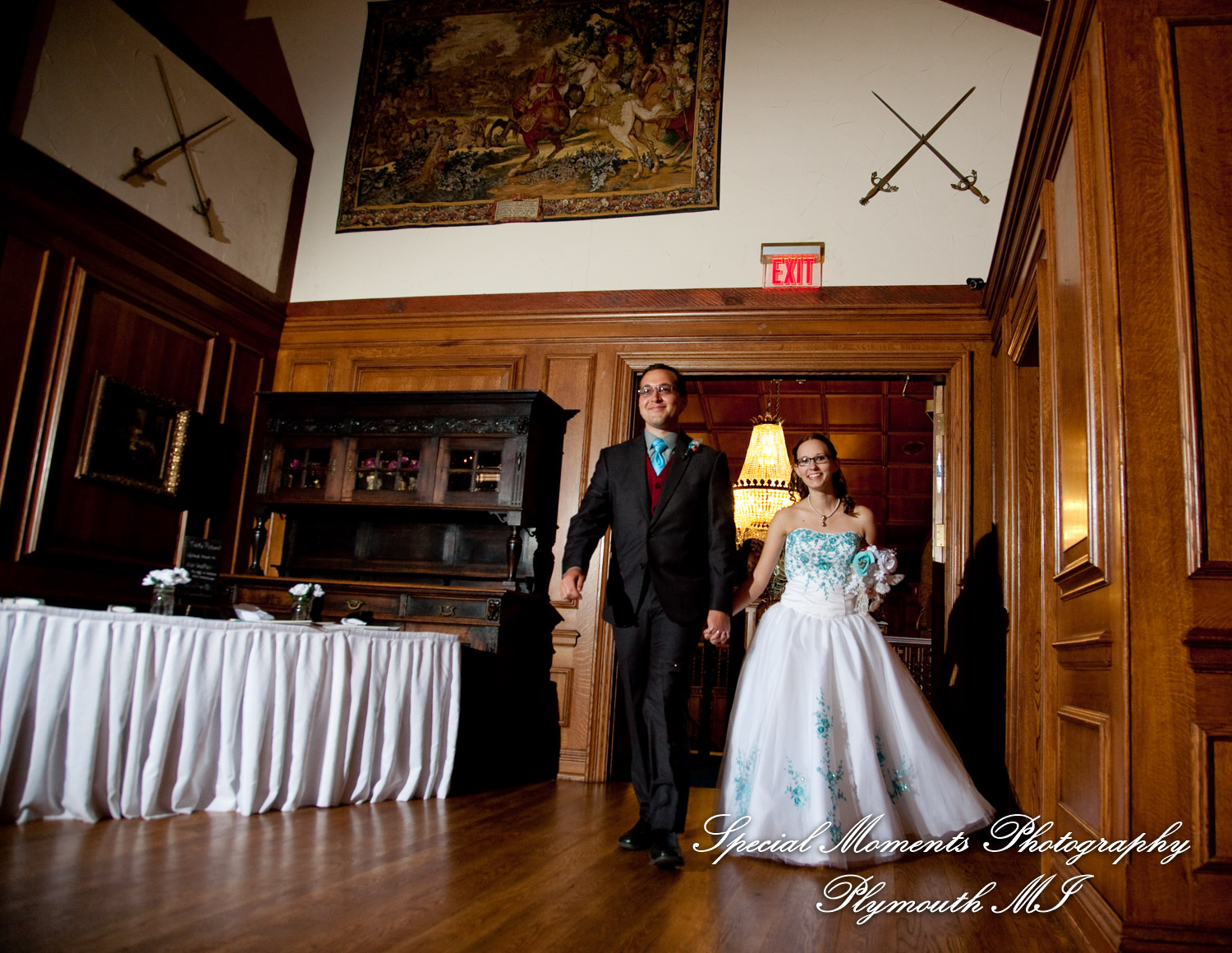 Erynn & Brian at Canterbury Castle Lake Orion MI wedding photograph