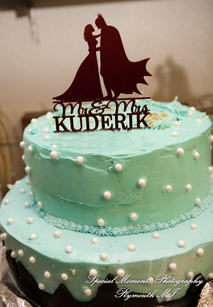 Erynn & Brian at Canterbury Castle Lake Orion MI wedding photograph