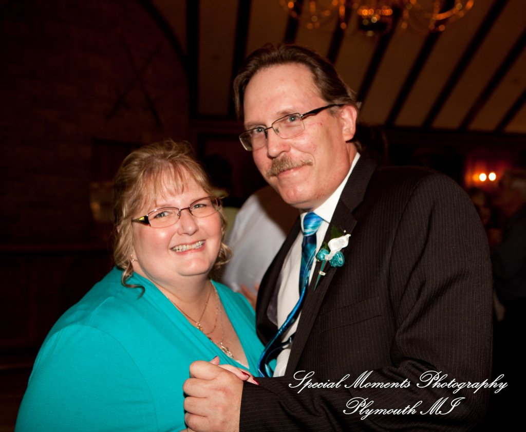 Erynn & Brian at Canterbury Castle Lake Orion MI wedding photograph