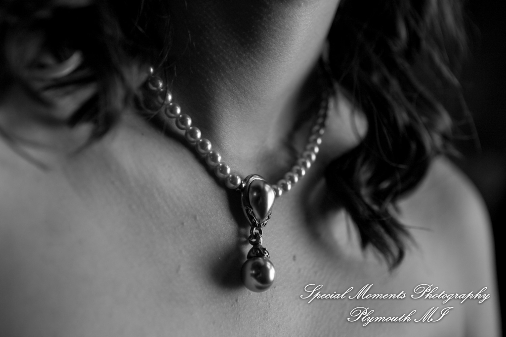 Erynn & Brian at Canterbury Castle Lake Orion MI wedding photograph