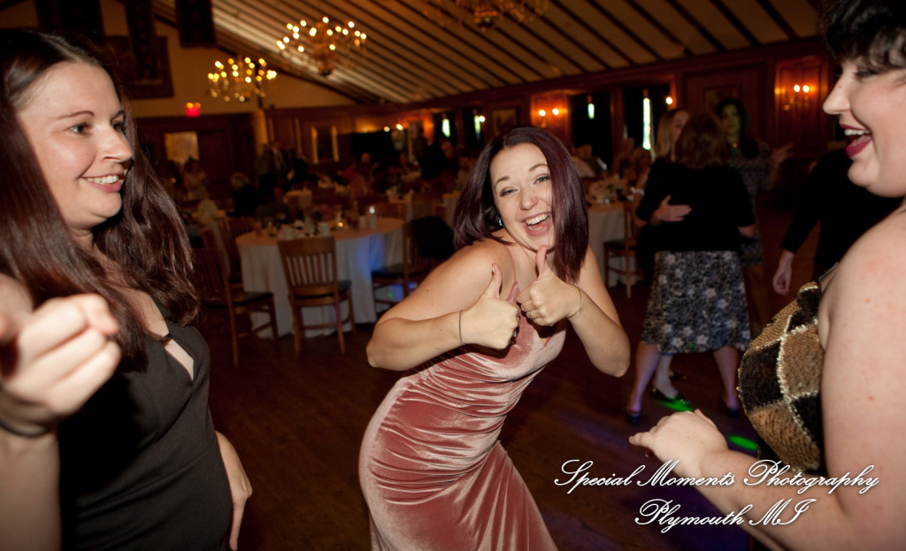 Erynn & Brian at Canterbury Castle Lake Orion MI wedding photograph