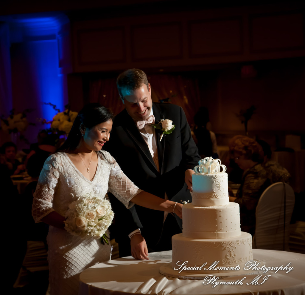 Orawan & Mike at Petruzzello's Banquet & Conference Center Troy MI wedding photography