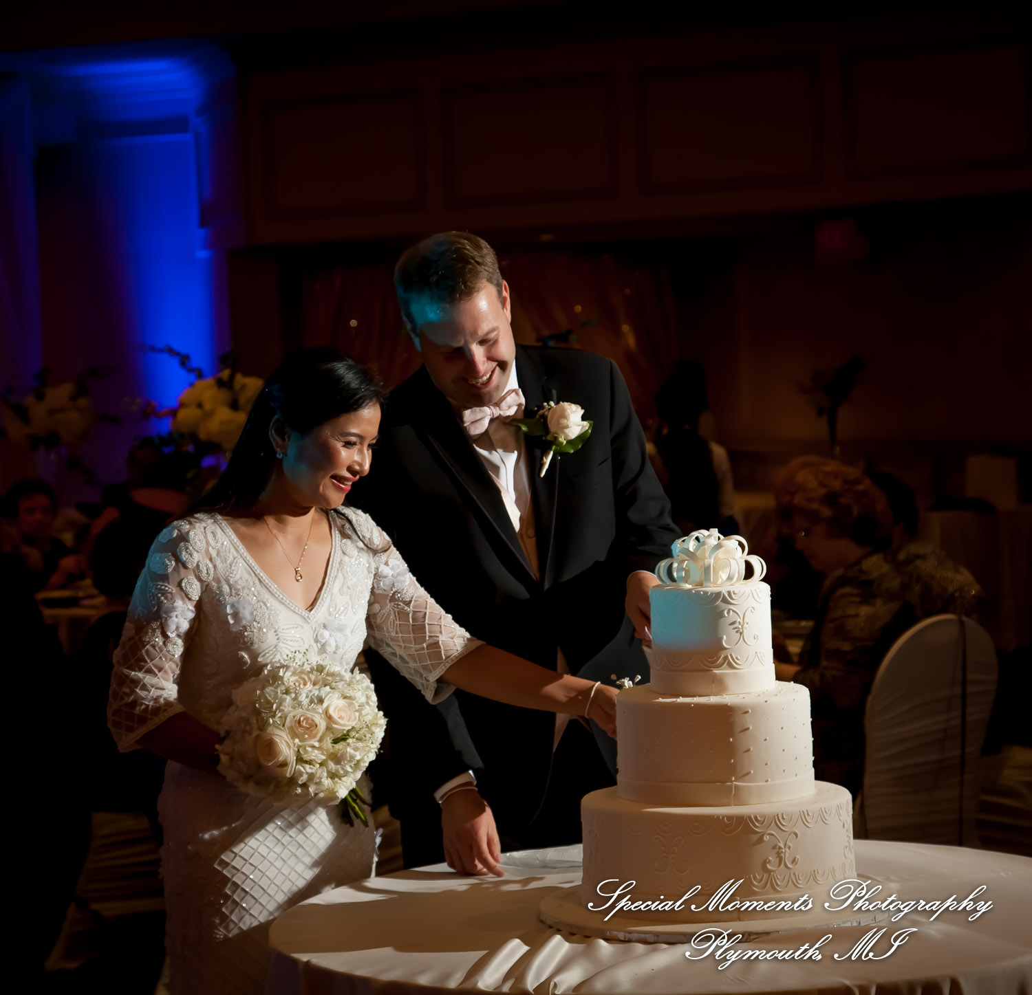Orawan & Mike at Petruzzello's Banquet & Conference Center Troy MI wedding photography