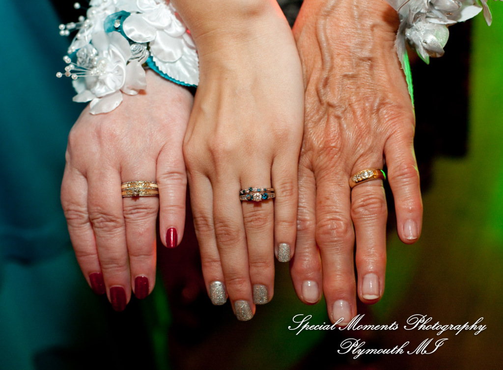 Erynn & Brian at Canterbury Castle Lake Orion MI wedding photograph