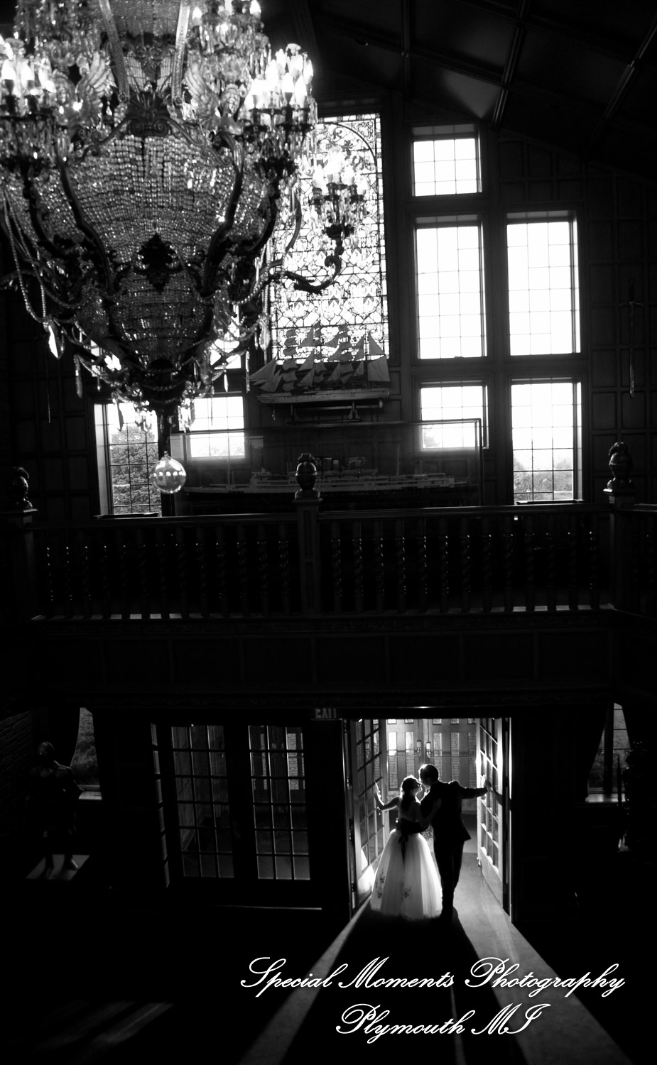 Erynn & Brian at Canterbury Castle Lake Orion MI wedding photograph