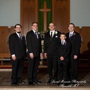 Mary Ann & Kevin at Emmanuel Lutheran Dearborn MI wedding photograph