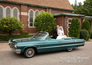 Mary Ann & Kevin at Emmanuel Lutheran Dearborn MI wedding photograph