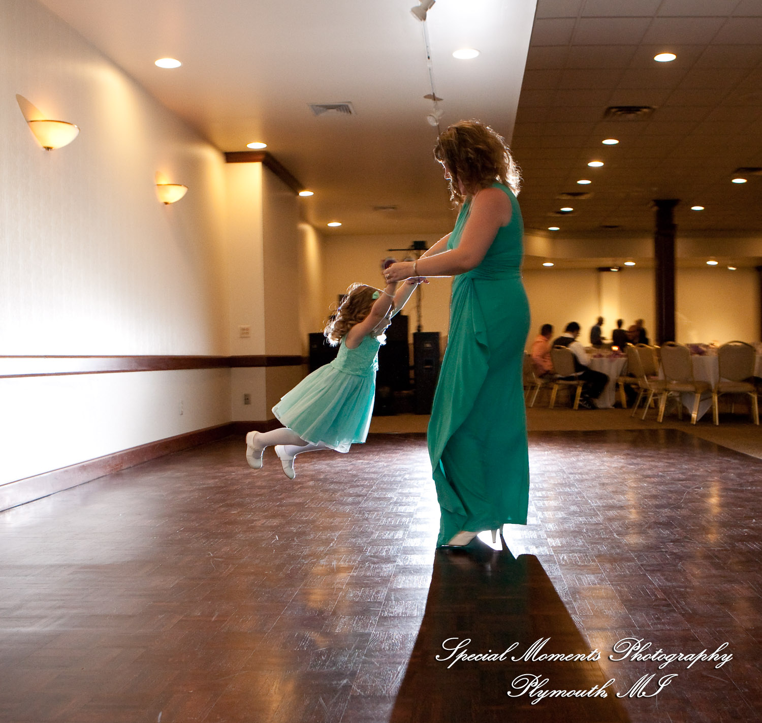 Mary Ann & Kevin at Park Place Caterers Dearborn MI wedding photograph