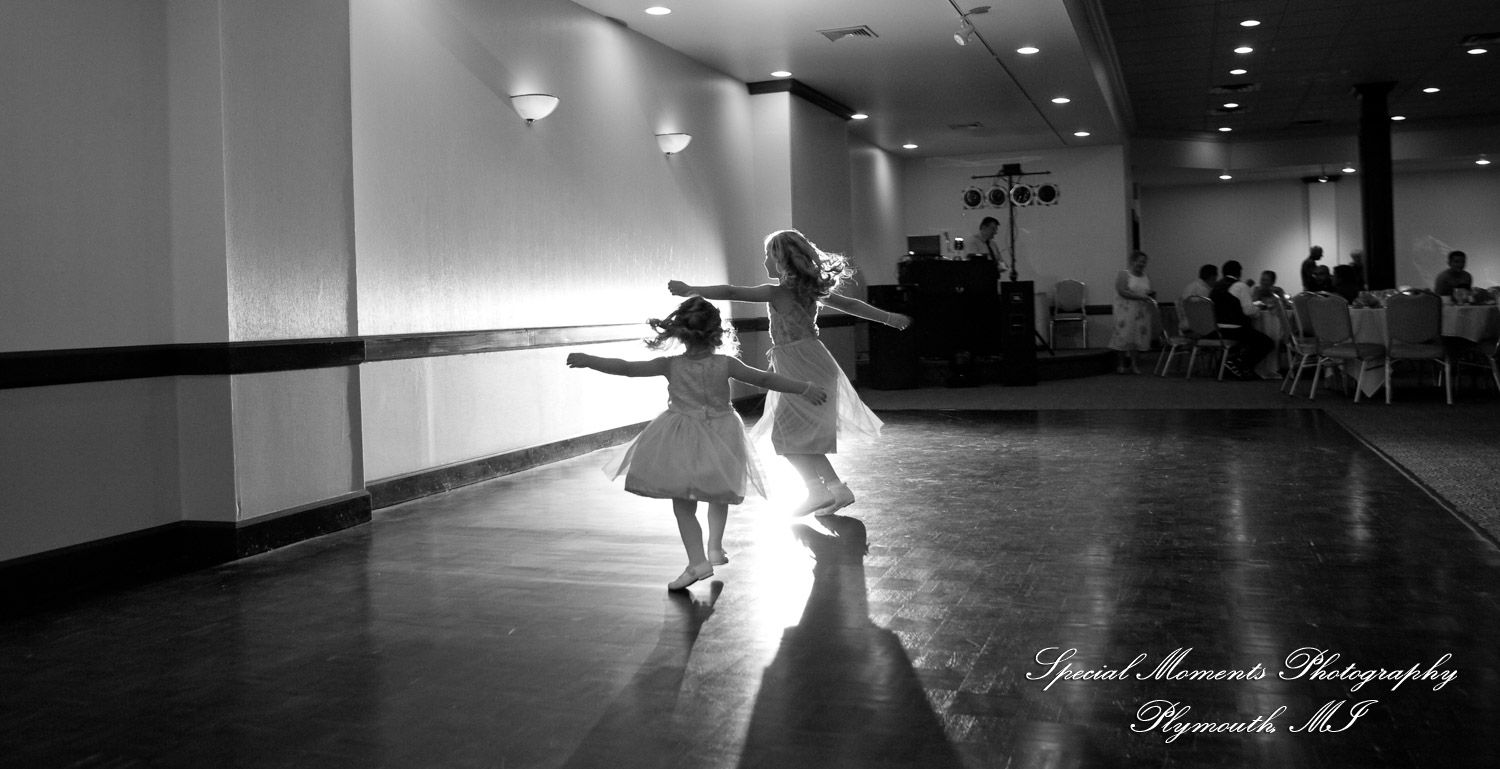 Mary Ann & Kevin at Park Place Caterers Dearborn MI wedding photograph