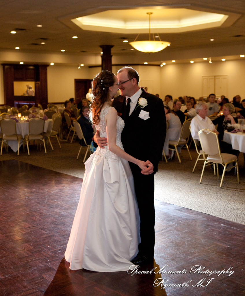 Mary Ann & Kevin at Park Place Caterers Dearborn MI wedding photograph