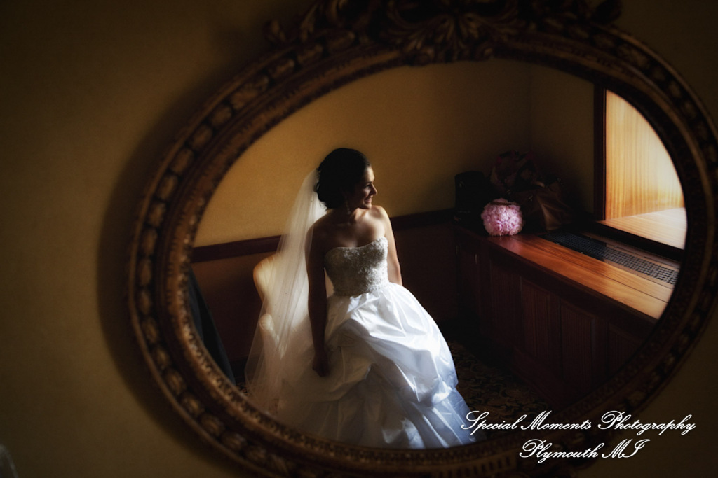 Dave & Angie at Colony Club Detroit MI wedding photography