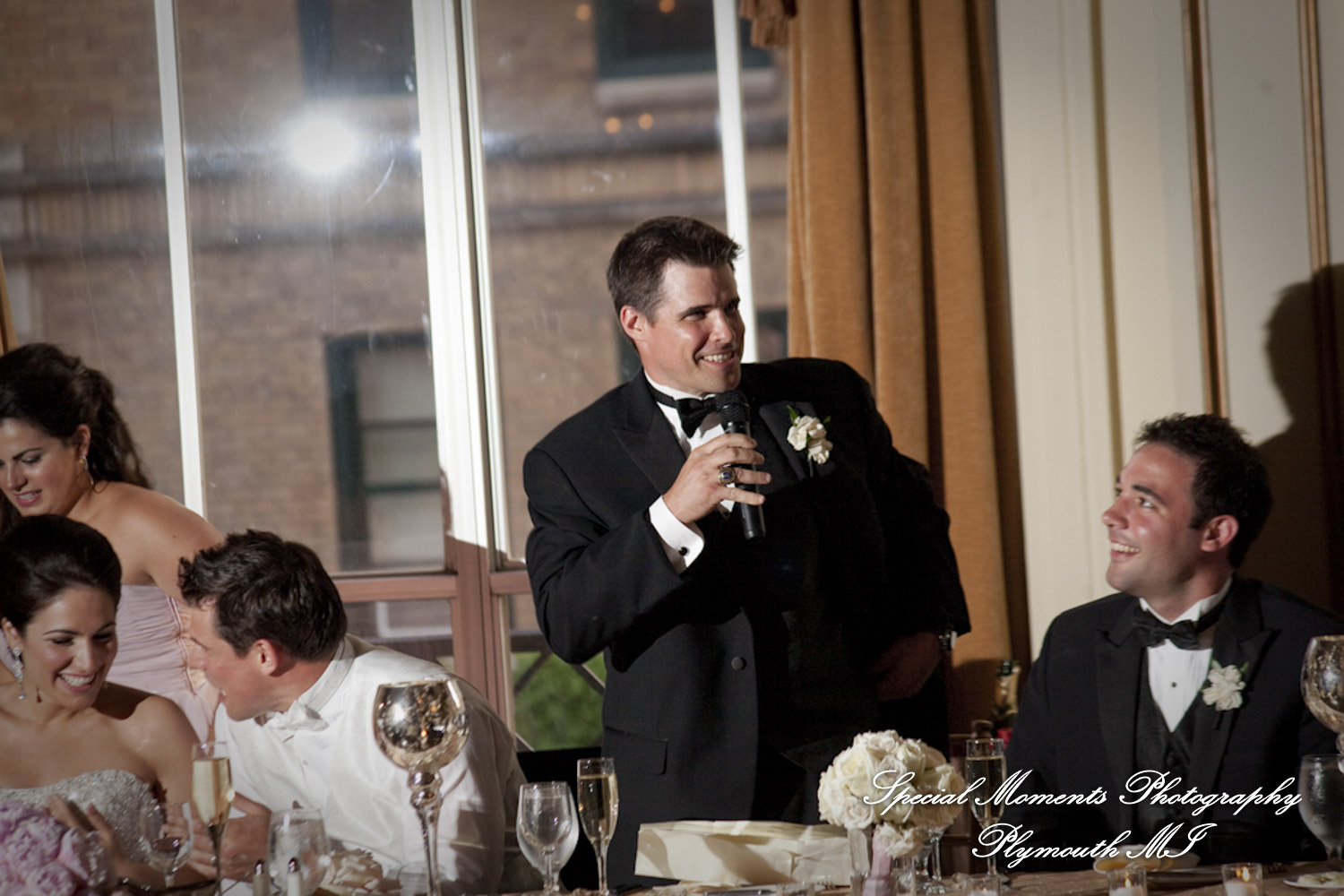 Dave & Angie at Colony Club Detroit MI wedding photography